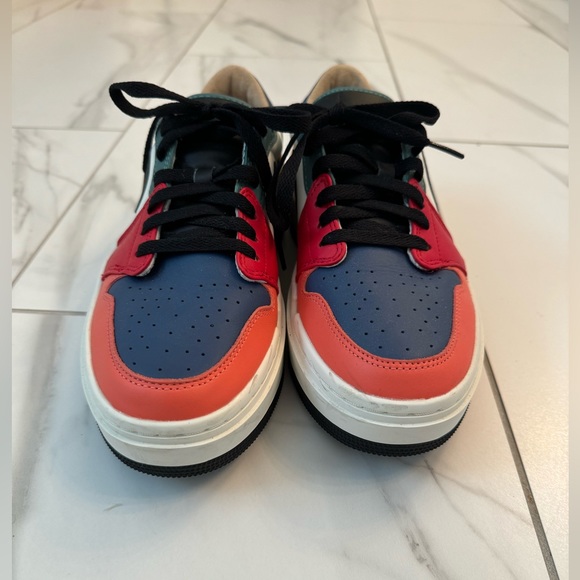 Nike Multicolor Jordans - worn once - size 9.5 - Picture 9 of 10